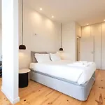 Appartement Chic Hideaway: Pool & Garden Oporto