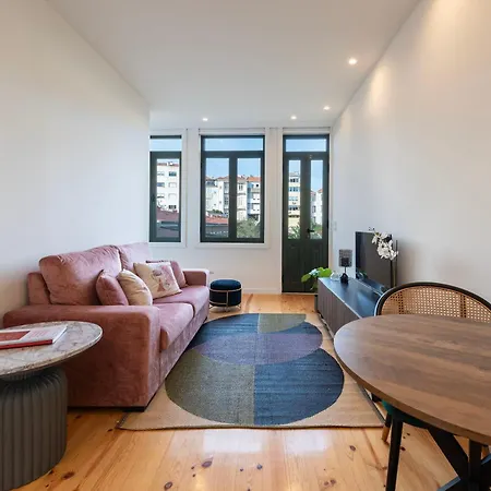 Apartamento Chic Hideaway: Pool & Garden Porto
