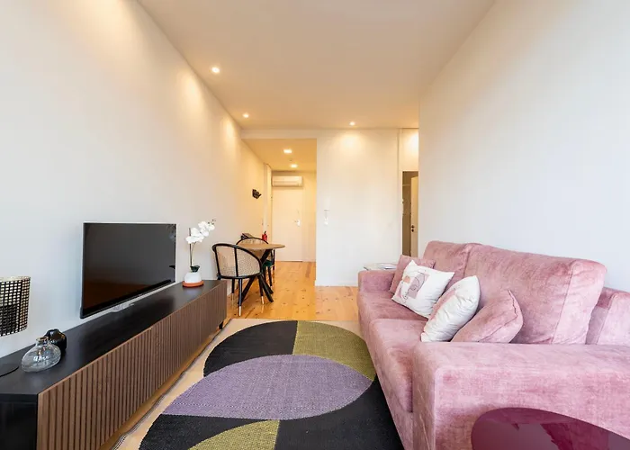 Appartement Chic Hideaway: Pool & Garden *