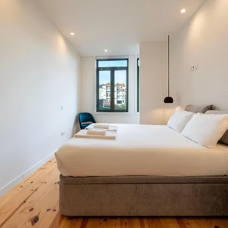 Chic Hideaway: Pool & Garden