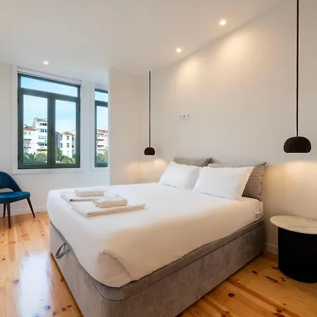 Apartament Chic Hideaway: Pool & Garden Porto